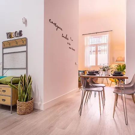 公寓 Style & Design By Sevillaluxurysuites